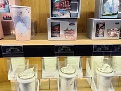 -星巴克臻选(莘庄仲盛店)