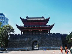 -巴陵广场