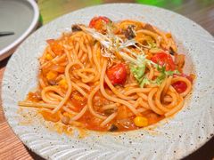 -Dragon Pizza•圆脸龙披萨·牛排餐厅