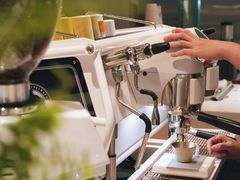 -潮一不贰·法式甜品·生日蛋糕·西式简餐(外滩店)