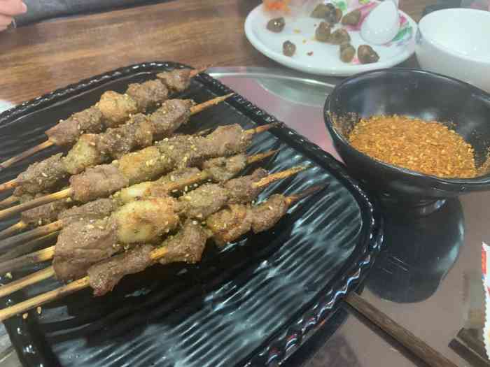 满都拉图·烧烤羊蝎子火锅-"在浏览大众点评时无意中发现的一家新开不