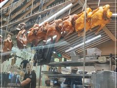 面包甜点陈列柜-狮头牌卤味研究所·卤味饭(花城汇南区店)