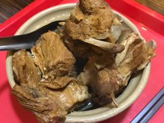 -万和春排骨砂锅米饭(湖北路店)