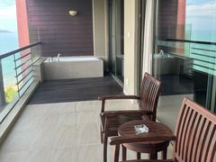 -三亚湾海居铂尔曼度假酒店