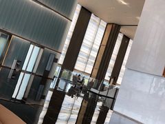-深圳国际会展中心希尔顿酒店(前海华发冰雪世界店)