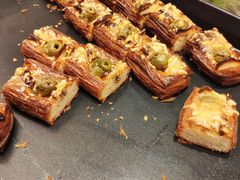 蒜香橄榄棒-OUR Bakery(SKP-S店)