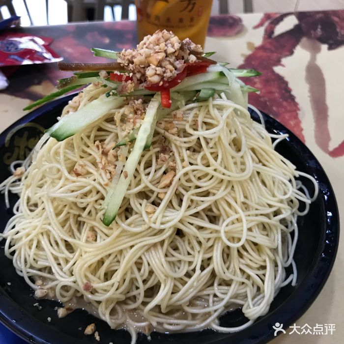 松哥油焖大虾(西乡店)金牌拌面图片