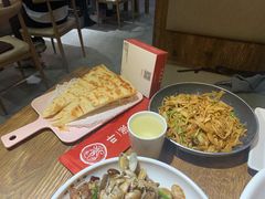 龙虾伴侣瓤子饼-叶派龙虾•招牌香辣蟹·海鲜(中海国际店)