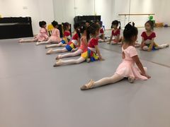 -飞童凡响艺术学校(松江区九里亭校区)