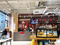 面包甜点陈列柜-熊叔熊婶面包房(团结湖店)