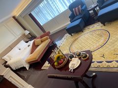 -深圳富苑皇冠假日套房酒店