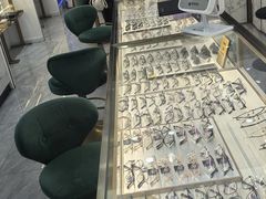 -世纪大明眼镜·林德伯格·蔡司官方授权店(武昌旗舰店)