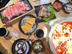 -湊湊火锅·茶憩(杭州湖滨银泰in77店)