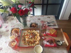 -必胜客(宝杨路宅急送店)