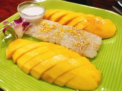 -Dang restaurant (patong phuket)