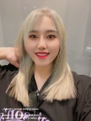 -HAIR CORNER