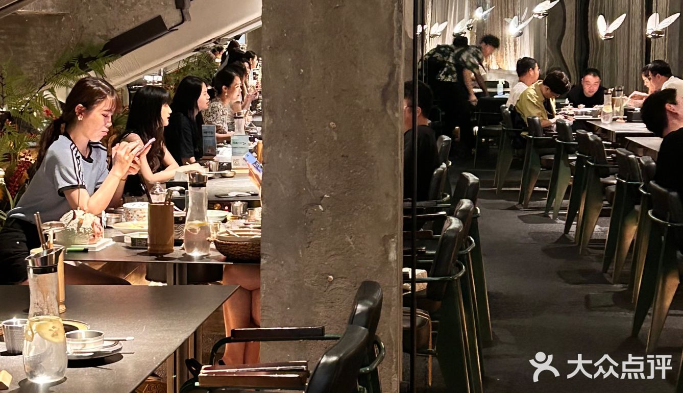 在杭州！说实话，我赌你都找不到这家店～