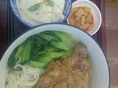 -百年老字号·观振兴蟹黄面·三虾面·苏式面(观前街富仁坊巷店)