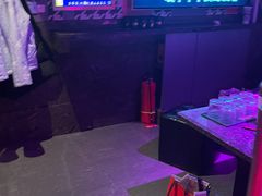-好乐迪(张扬路八佰伴店)