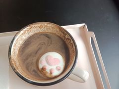 -喵屿·大理花园猫咖