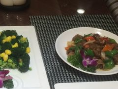 -武汉光谷广场杨家湾地铁站怡程酒店