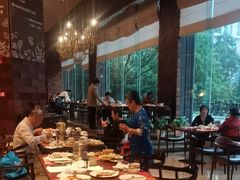 -广州希尔顿逸林酒店-OPEN開·全日制餐厅·海鲜·小火锅·自助餐(东风路店)