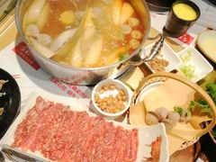 -左庭右院鲜牛肉火锅(金山万达店)