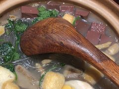 鸭血粉丝汤。-古都历食南京菜·烤鸭·鸭血粉丝·汤包(南京博物院店)