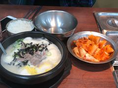 年糕汤-神仙雪浓汤(明洞店)
