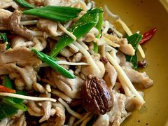 普洱小炒乌鸡肉-半山腰·云南菜(侨福芳草地店)