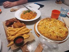 -必胜客(东部星悦天地店)