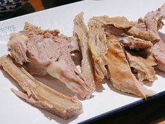 手抓羊肉-青海名吃尕张娃非遗烤肉(海湖总店)