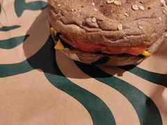 -星巴克臻选(南京金茂览秀城店)