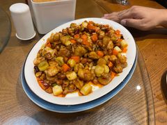 -赶海部落海鲜城(海阳路店)