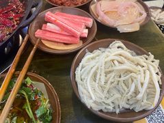 -黄潇洒老火锅(九眼桥宏济巷店)
