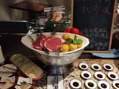 -成都保利公园皇冠假日酒店(熊猫基地店)