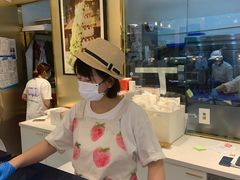 -花花卷卷·鲜食蛋糕(静安久光百货店)