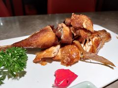 脆皮童子鸡-新白鹿餐厅(嘉兴八佰伴华府店)