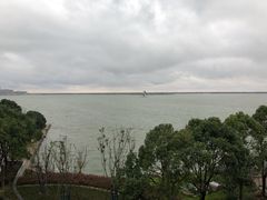 -上海滴水湖皇冠假日酒店
