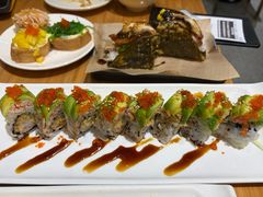 招牌牛油果绿龙卷-牛油果大师寿司(瑞景店)