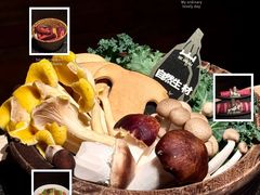 -三出山火锅(南京万象天地店)