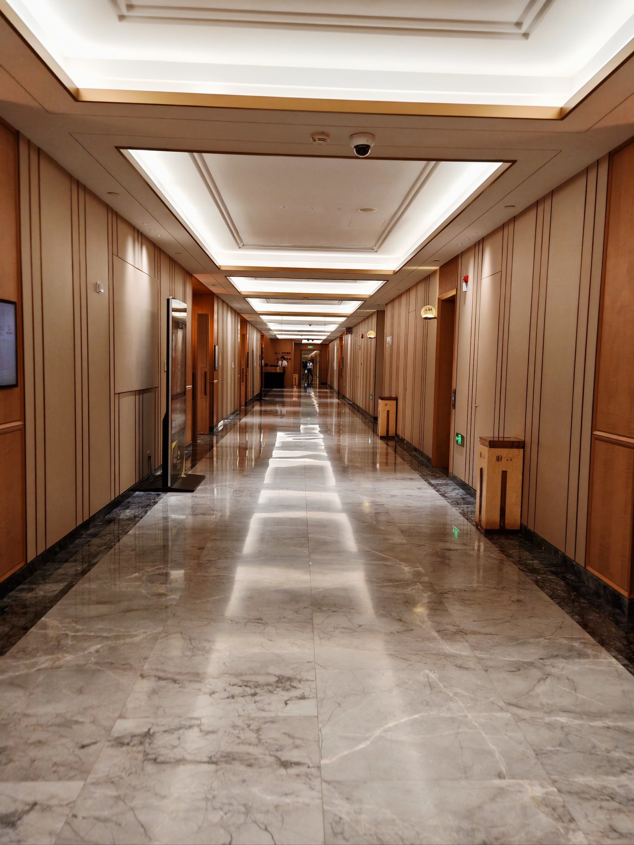 杭州那天的雨下的比祺贵人死那天都大