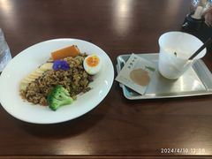 -mordew加州日记西餐&小酒馆(新天地店)