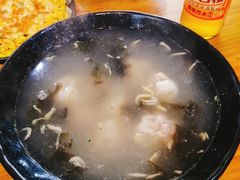 -老东镇啤酒屋海鲜加工·蒸汽海鲜·海鲜烧烤(台东店)