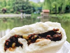 -白玉兰食品(汇联商厦店)