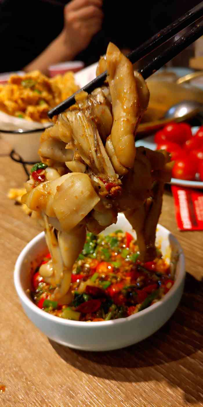 红魔重庆美蛙火锅(徐汇日月光店)