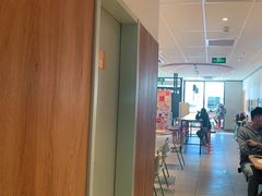 -麦当劳(玉桥中路店)