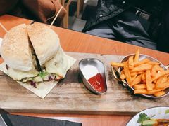 番薯条-魏斯理汉堡(西安沣东吾悦店)