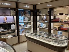 -宝岛眼镜(群光广场店)
