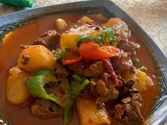 特色的大盘鸡-维吾尔餐厅(宜山路店)